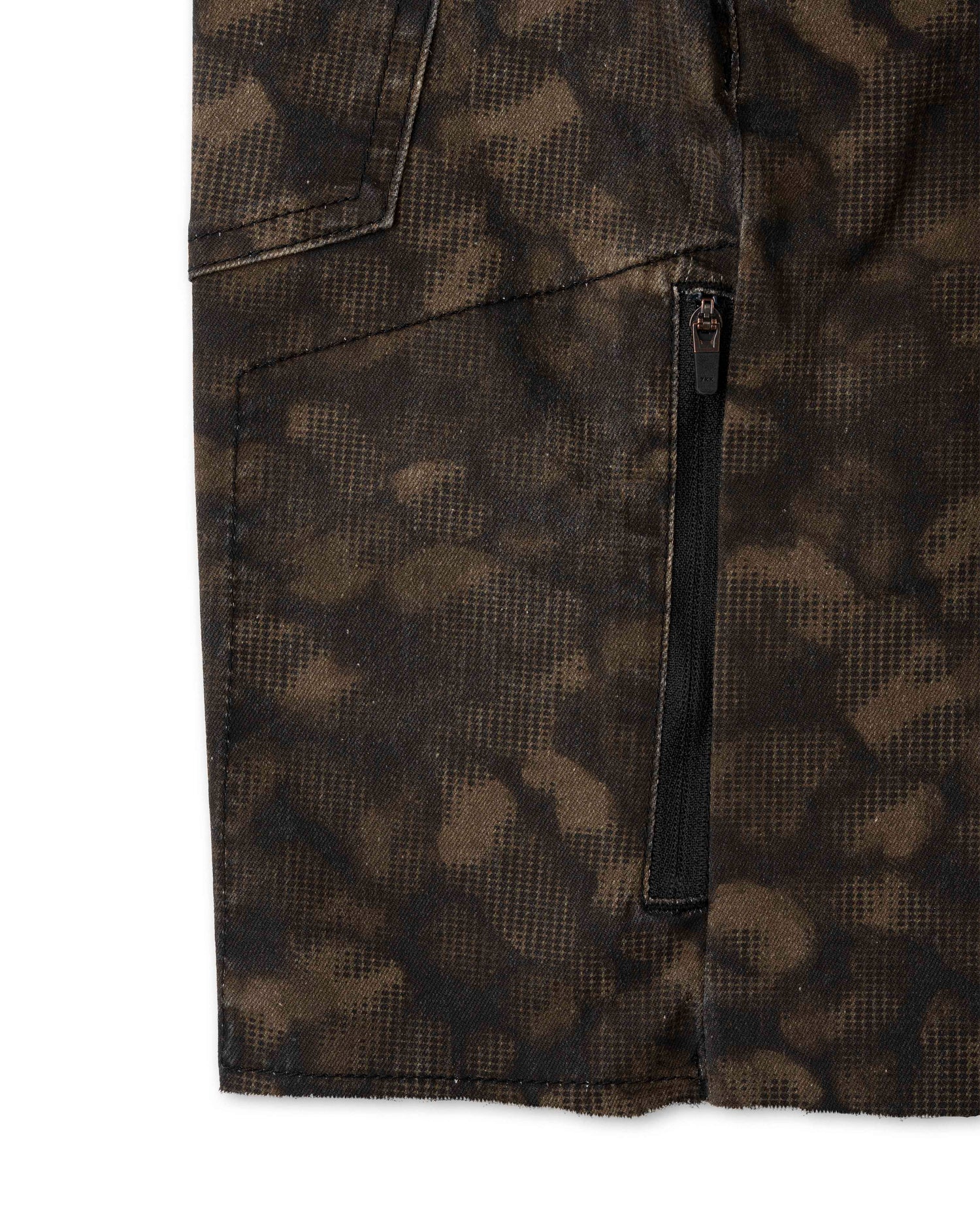 Camouflage-patterned pants with a zipper on a white background